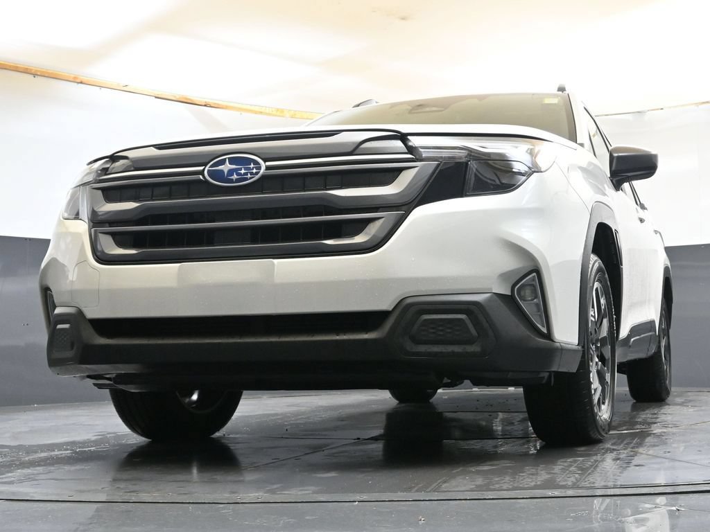 Certified 2025 Subaru Forester Premium AWD/4WD image 30