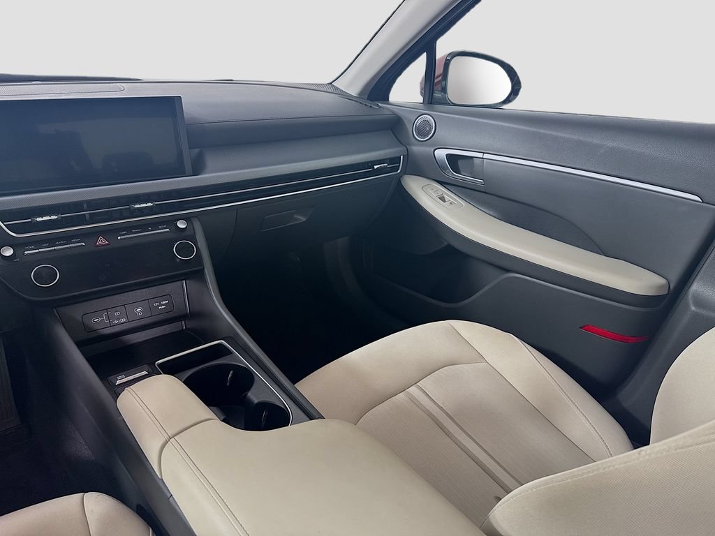 Used 2025 Hyundai Sonata SEL FWD image 23