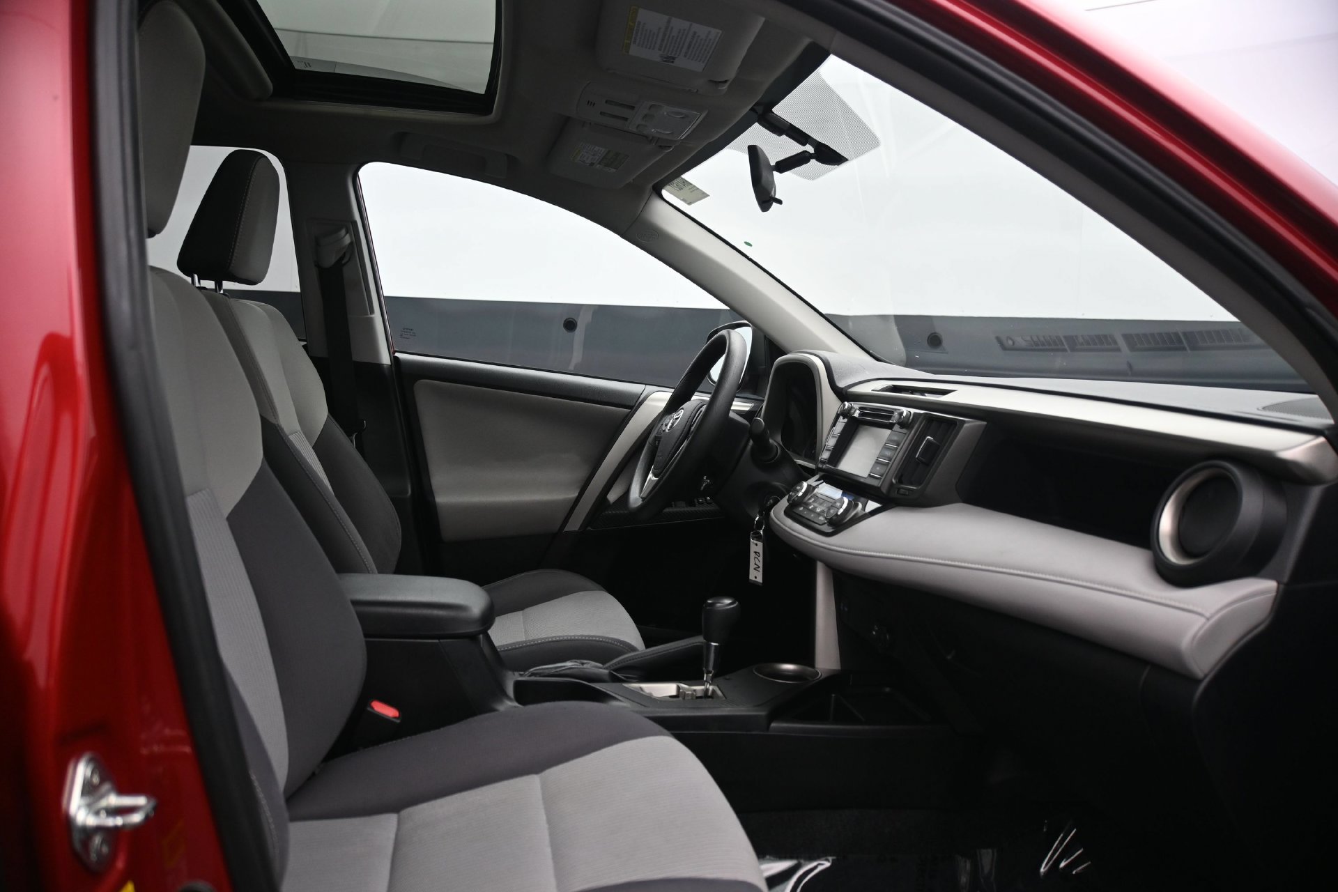 Used 2014 Toyota RAV4 XLE AWD/4WD image 13