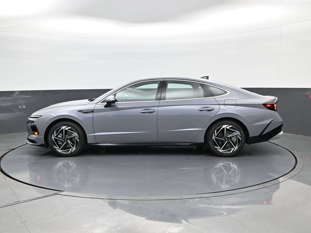 New 2026 Hyundai Sonata SEL FWD image 8