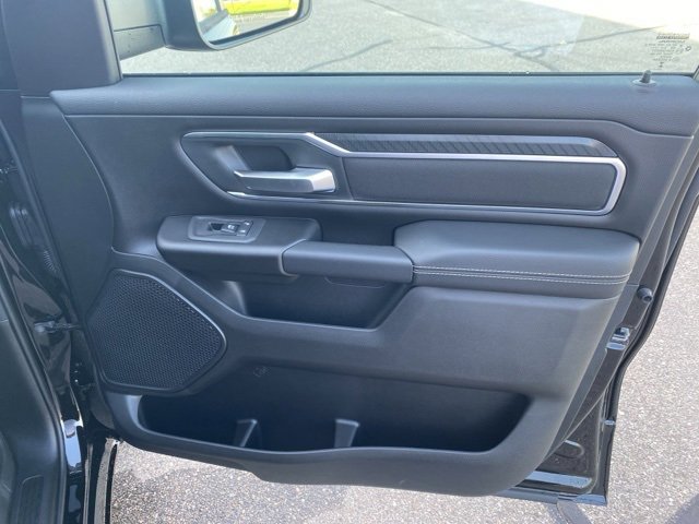 New 2026 RAM 1500 4x4 Crew Cab image 36