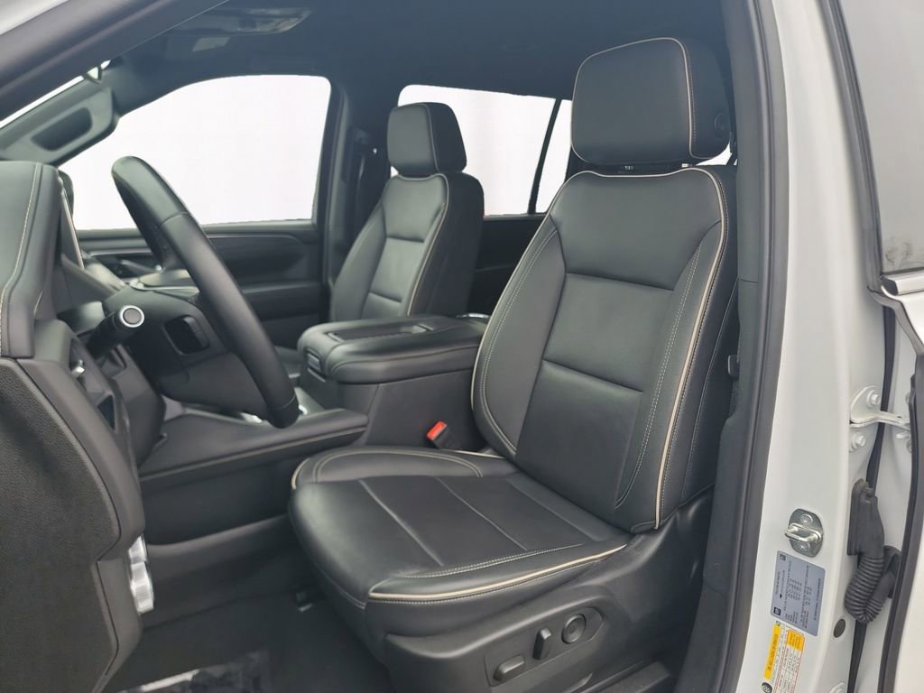 Used 2024 GMC Yukon XL SLT image 9