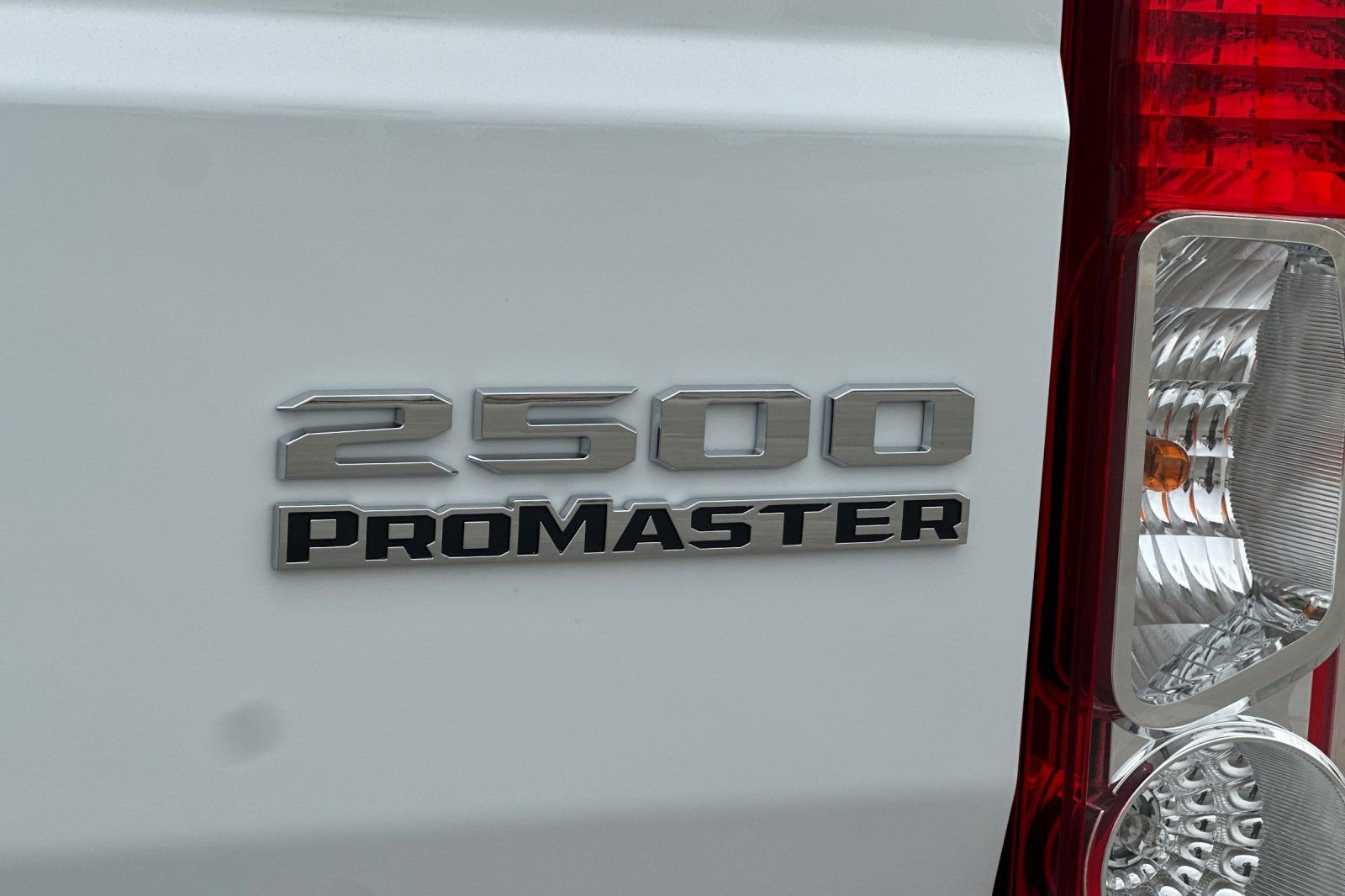 New 2026 RAM ProMaster 2500 w/ Quick Order Package 22G SLT image 26
