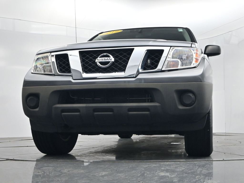 Used 2019 Nissan Frontier SV image 39