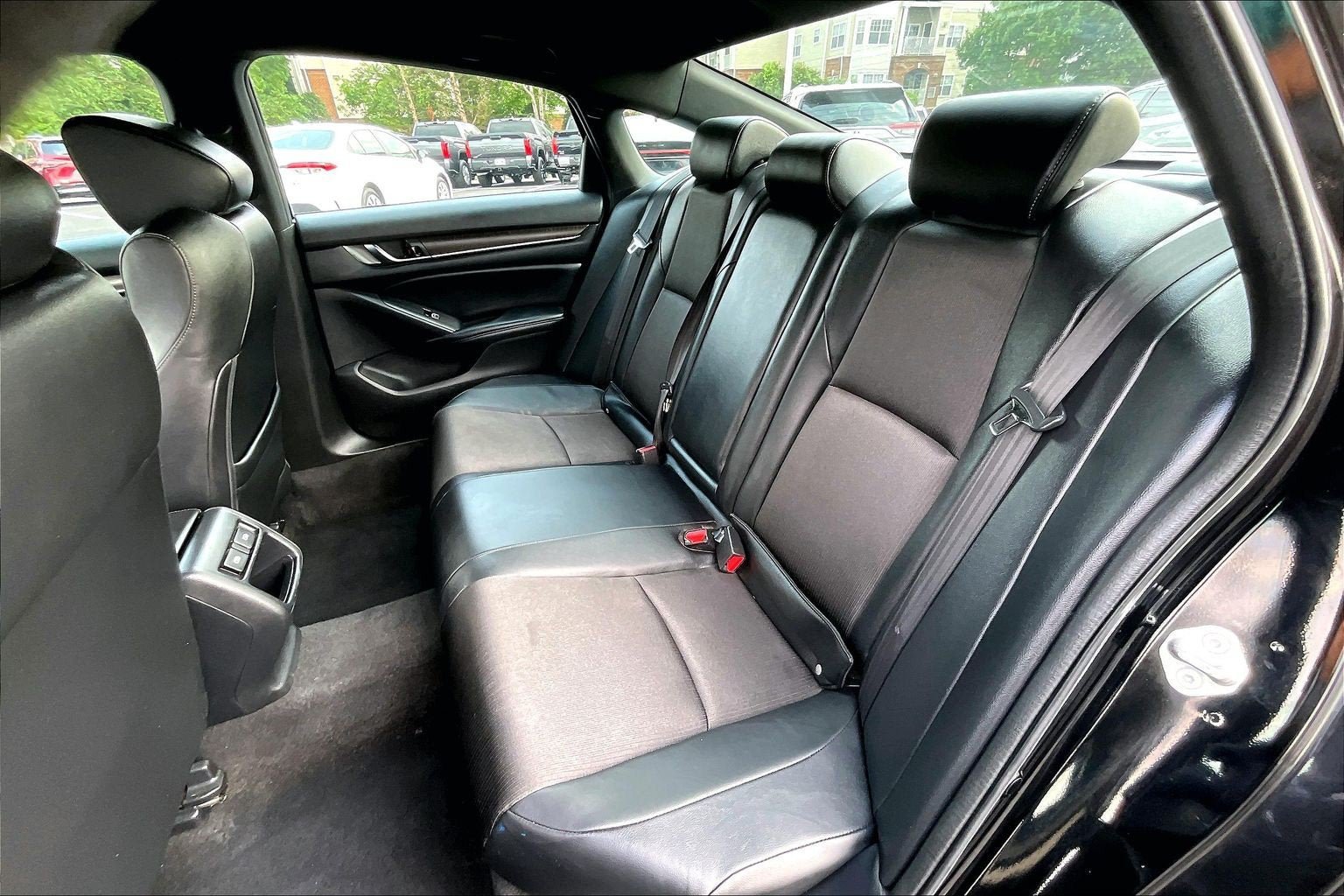 Used 2022 Honda Accord Sport image 24