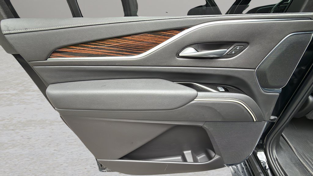 Certified 2024 Cadillac Escalade ESV Premium Luxury w/ LPO, Floor Liner Package AWD/4WD image 22