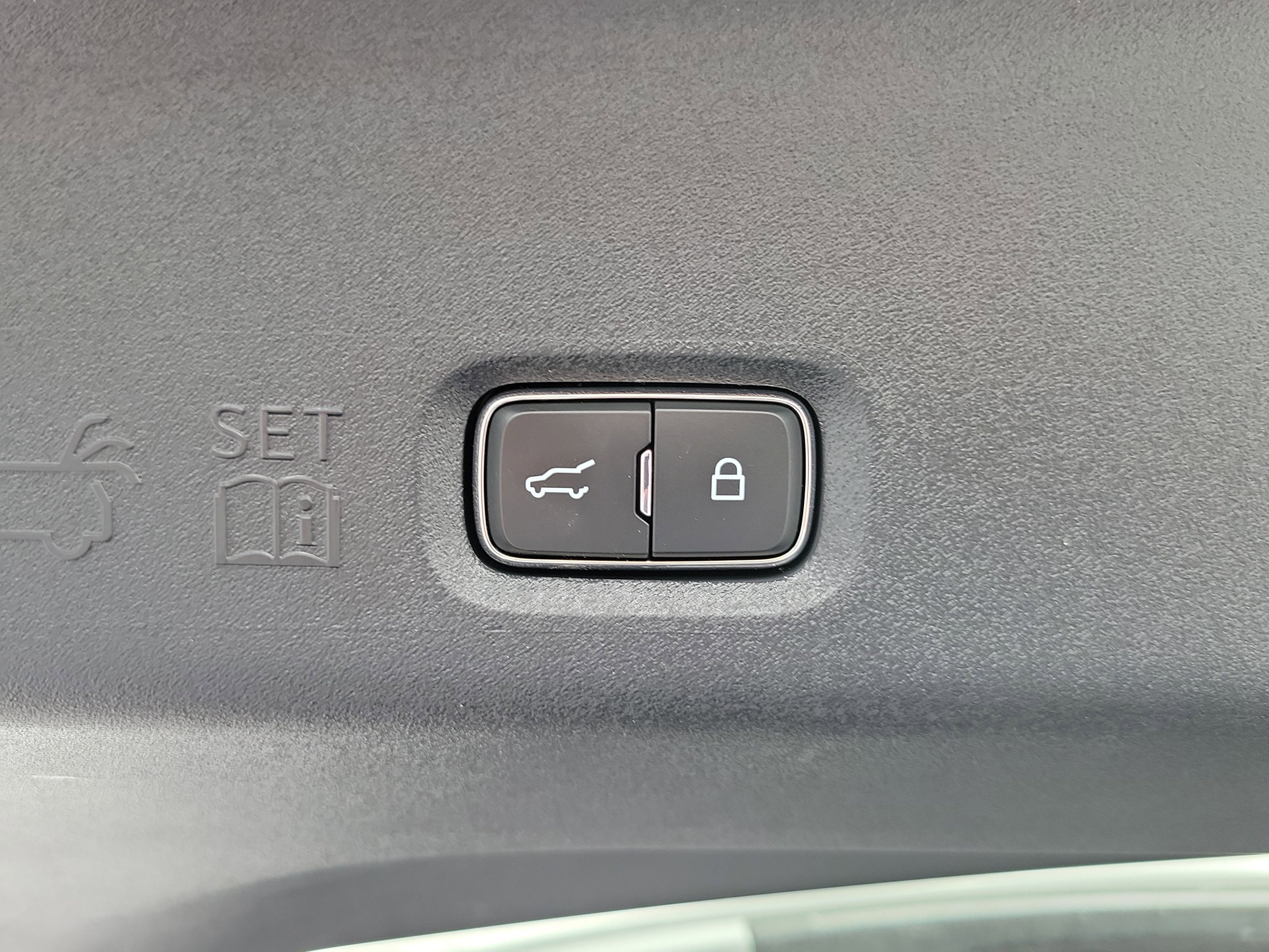 Certified 2025 Ford Expedition Platinum image 11