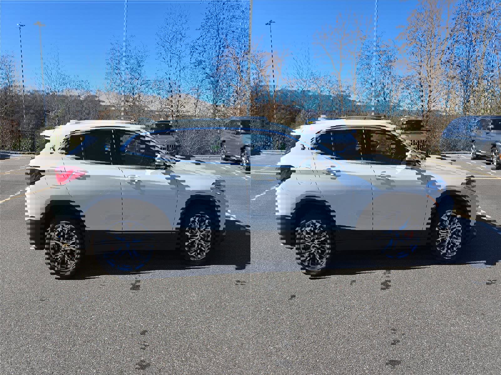 Used 2022 BMW X2 sDrive28i w/ Convenience Package image 2