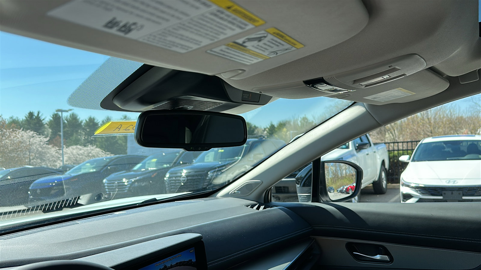 Certified 2025 Nissan Murano SL w/ Cargo Package image 23