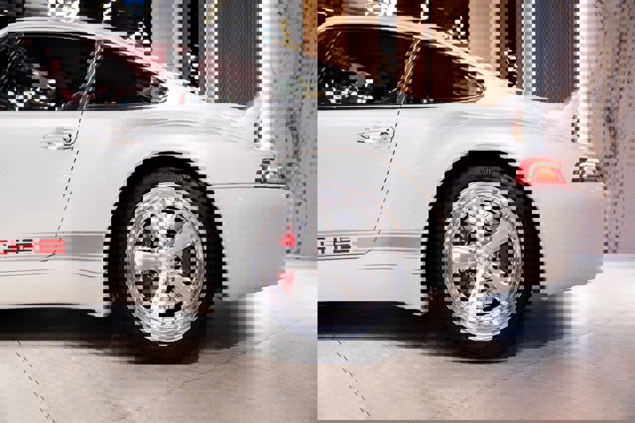 Used 1995 Porsche 911 Carrera image 13