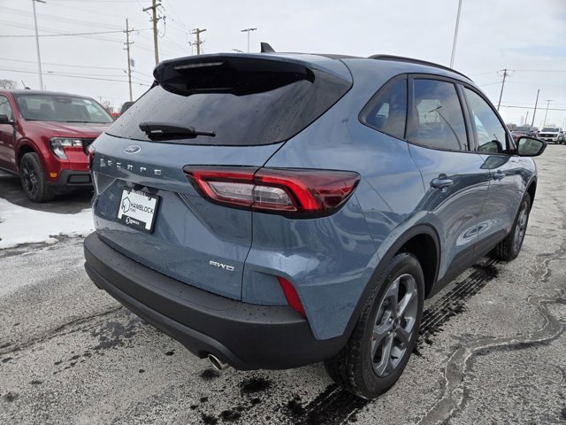 New 2026 Ford Escape ST-Line w/ Cold Weather Package AWD/4WD image 4