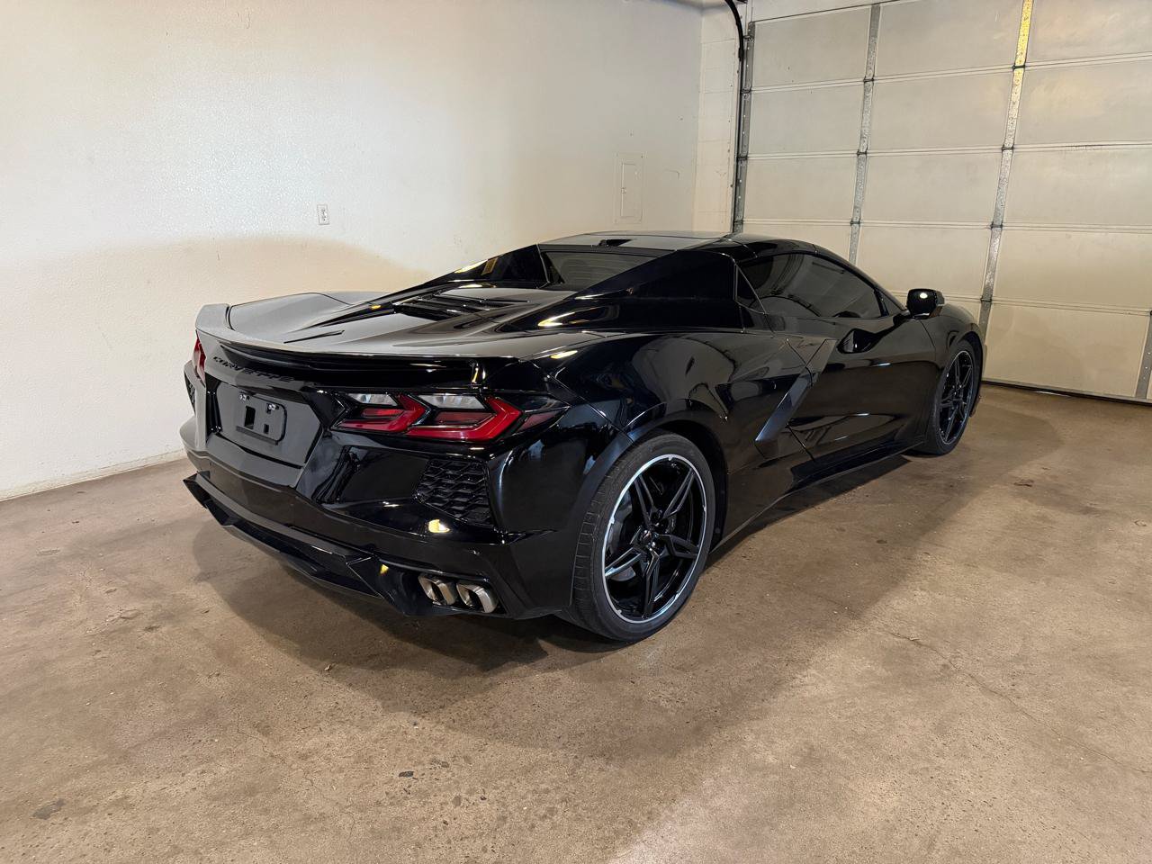 Used 2022 Chevrolet Corvette Stingray Convertible w/ Battery Protection Package RWD image 6