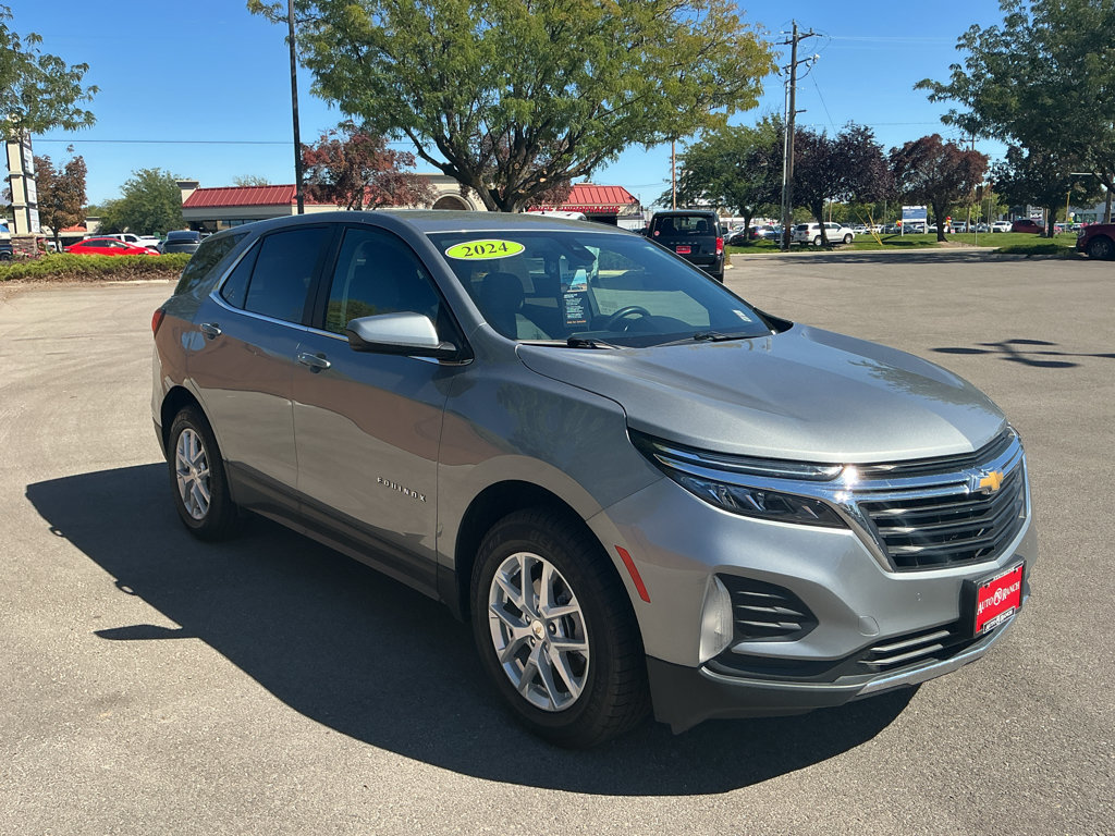 Used 2024 Chevrolet Equinox LT AWD/4WD image 3