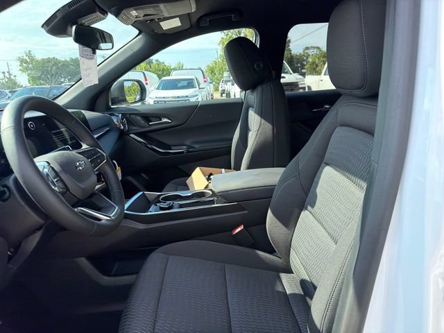 New 2026 Chevrolet Equinox LT w/ Midnight Edition FWD image 17