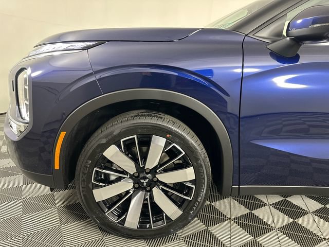 New 2026 Mitsubishi Outlander SE AWD/4WD image 2