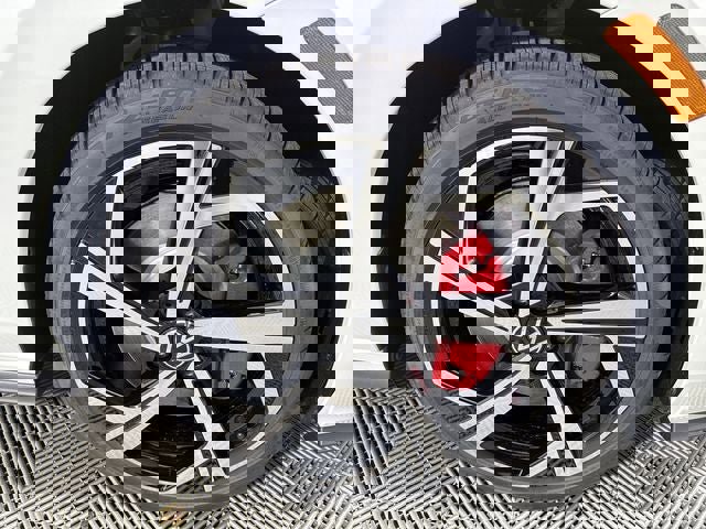 New 2025 Volkswagen GTI SE image 12