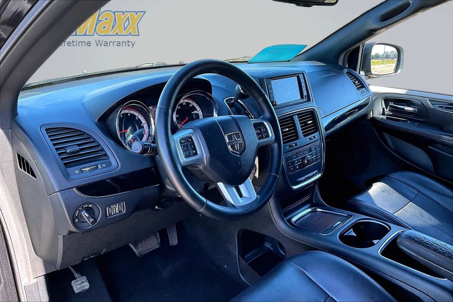 Used 2018 Dodge Grand Caravan GT FWD image 16