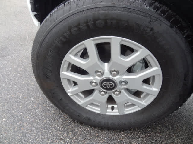 Used 2025 Toyota Tacoma SR5 AWD/4WD image 31