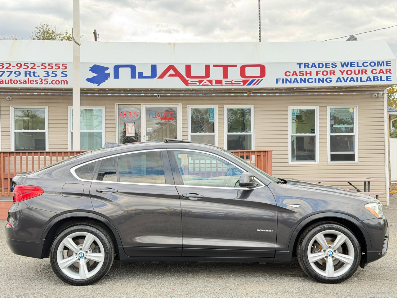 Used 2015 BMW X4 xDrive28i image 3