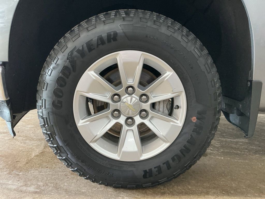 Used 2020 Chevrolet Silverado 1500 LT w/ All-Star Edition image 29