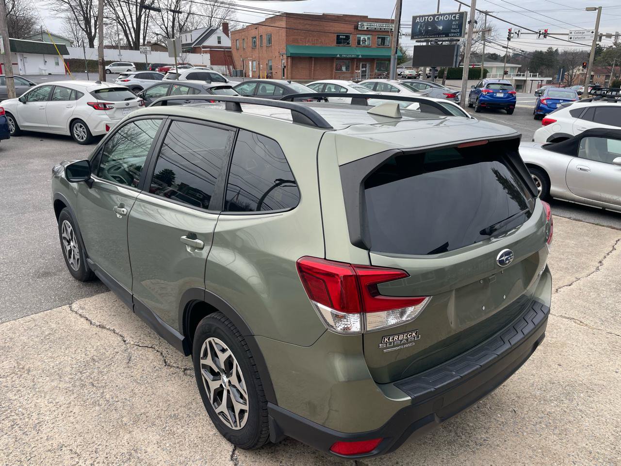 Used 2020 Subaru Forester Premium AWD/4WD image 21