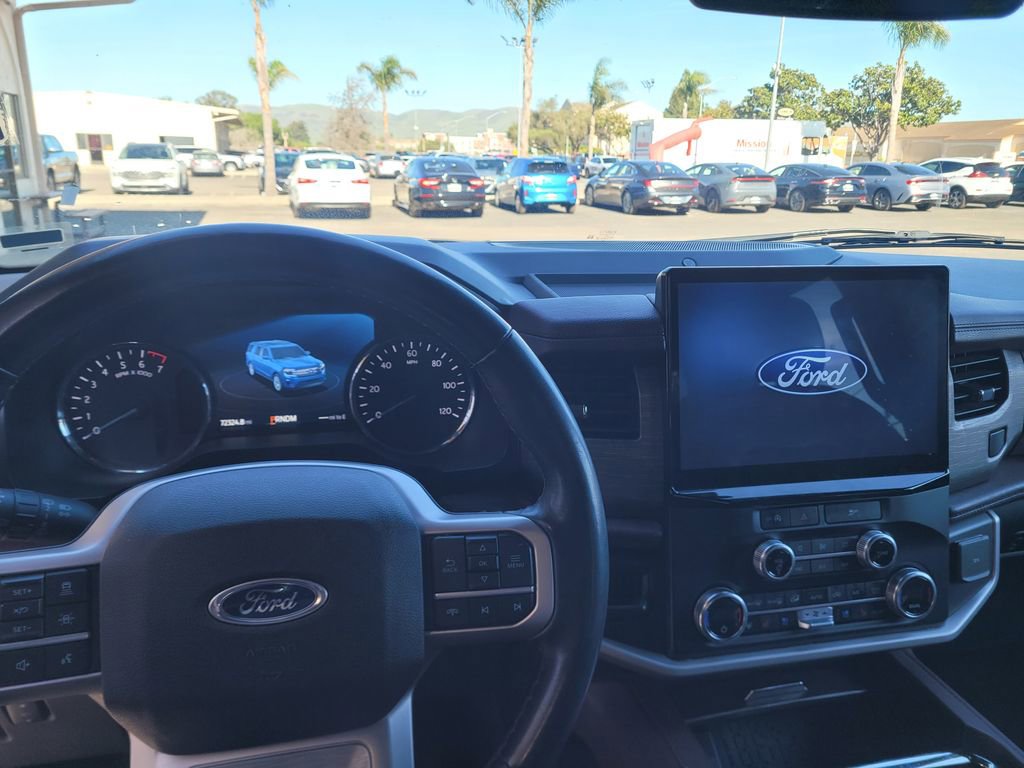 Used 2023 Ford Expedition Max Limited image 12
