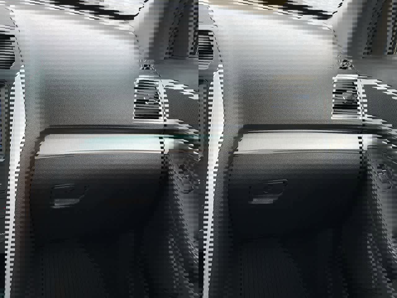 Used 2014 Ford Explorer XLT w/ Equipment Group 202A image 16