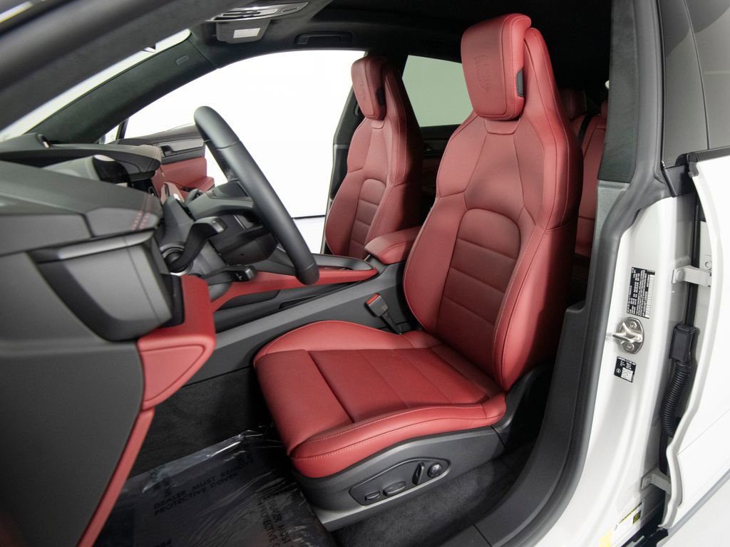 New 2026 Porsche Macan Turbo Electric image 16