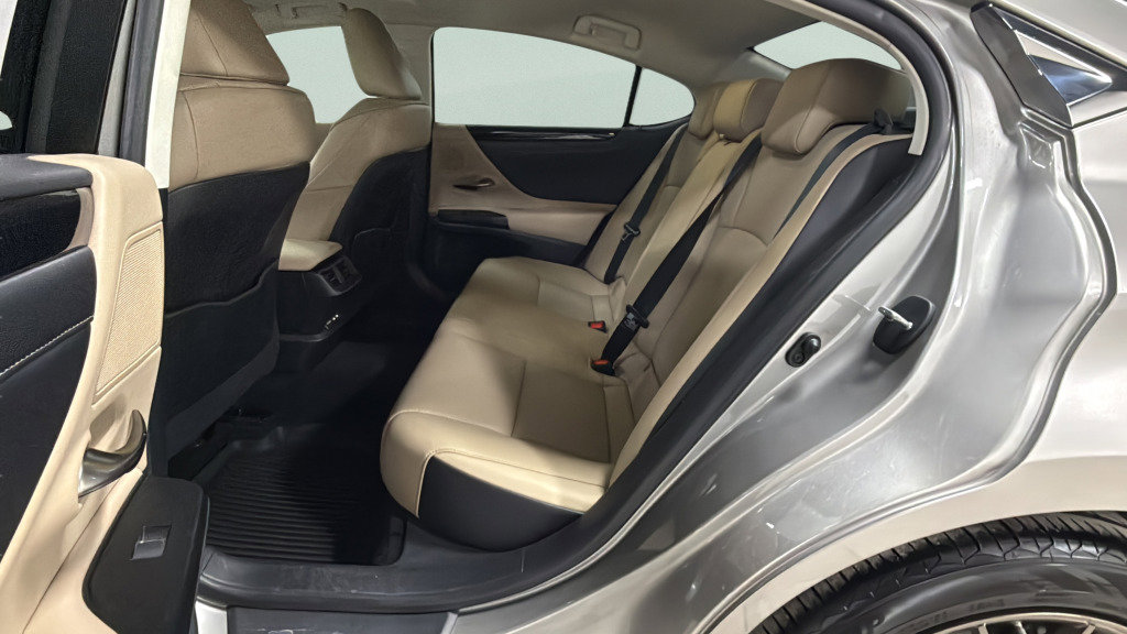 Used 2021 Lexus ES 250 w/ Premium Package image 34