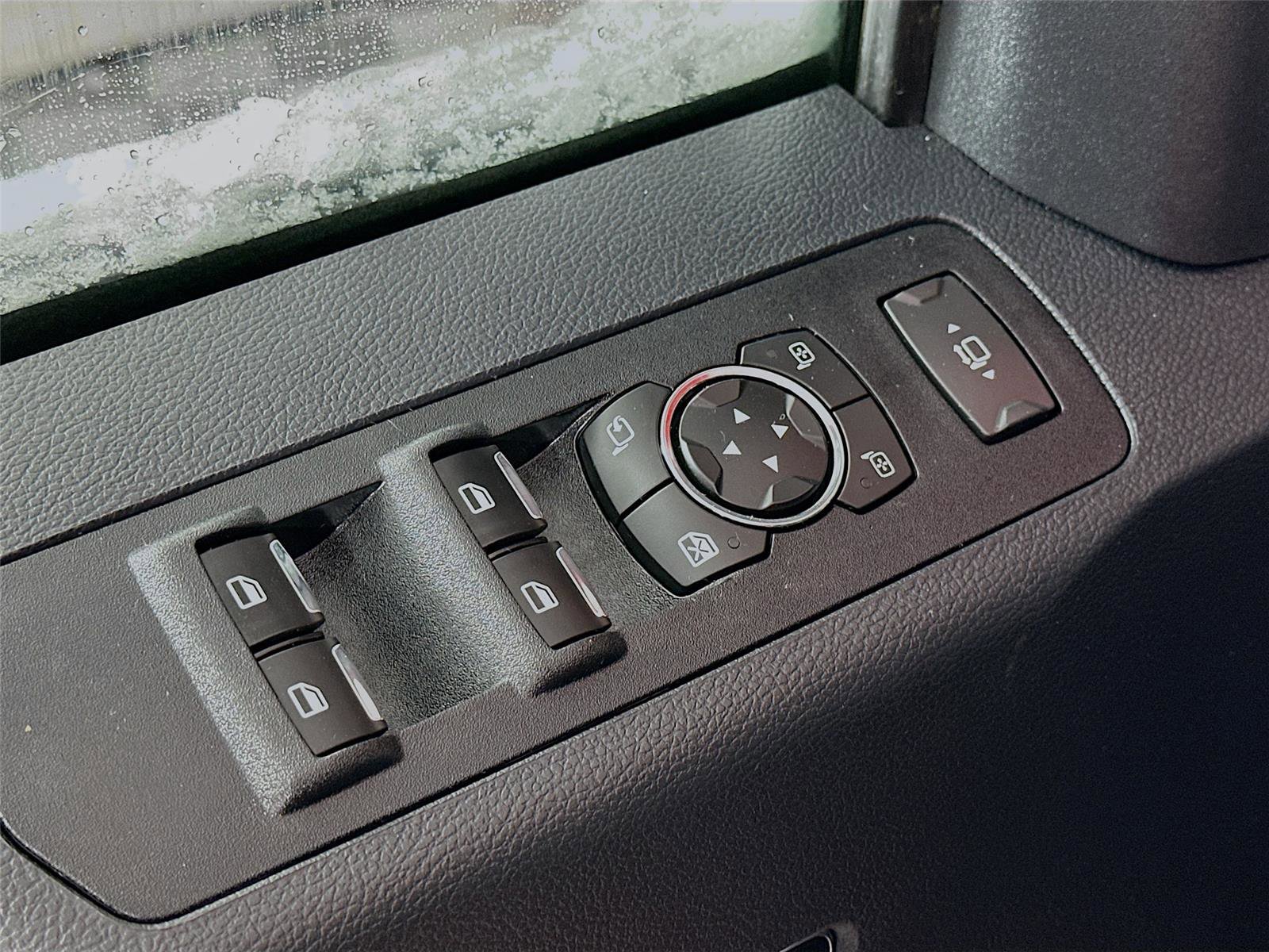 Used 2022 Ford F350 Lariat w/ Lariat Ultimate Package image 19