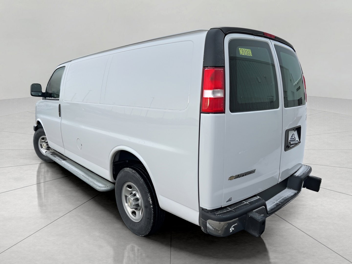 Used 2024 Chevrolet Express 2500 w/ Driver Convenience Package image 32