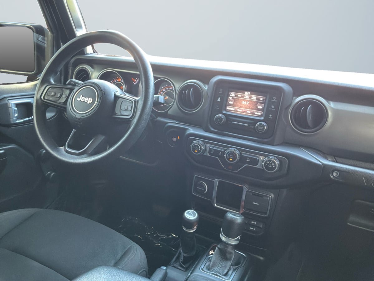 Used 2021 Jeep Wrangler Unlimited Sport AWD/4WD image 14