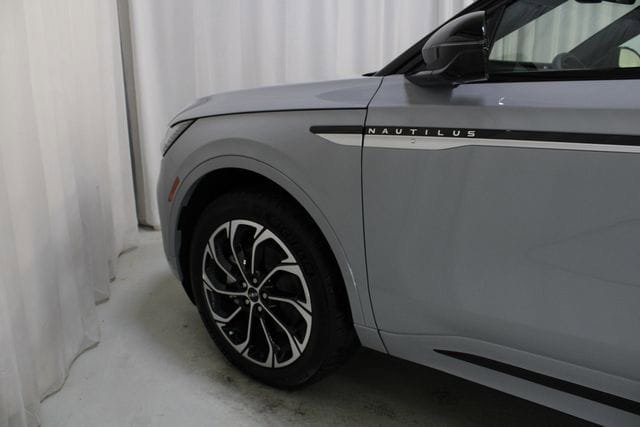 New 2026 Lincoln Nautilus Reserve AWD/4WD image 60