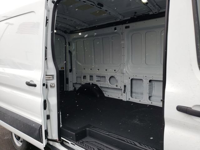 New 2026 Ford Transit 250 148 Medium Roof image 24