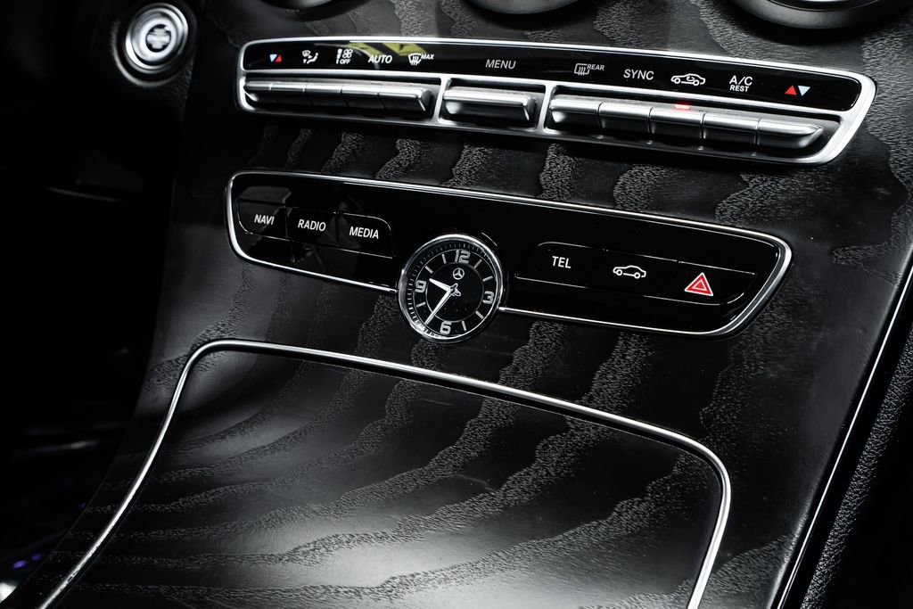 Used 2020 Mercedes-Benz C 300 Sedan w/ Premium Package image 16