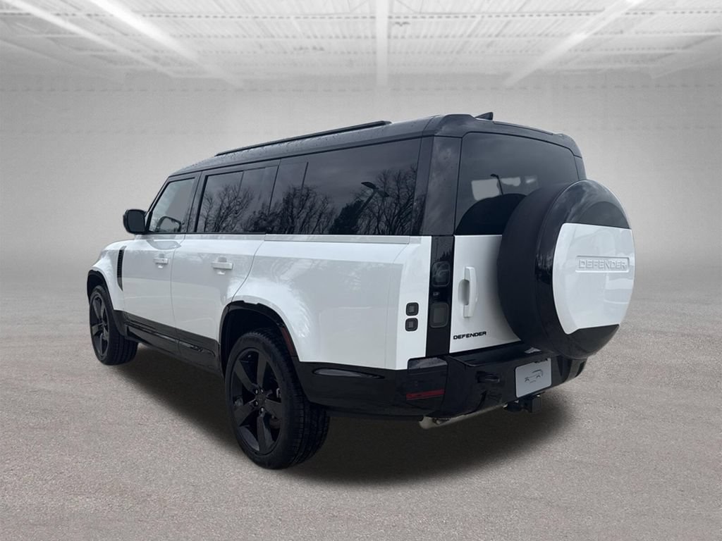 New 2026 Land Rover Defender 130 X-Dynamic SE AWD/4WD image 3