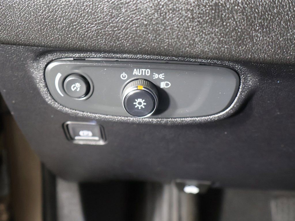 Used 2018 GMC Terrain SLE w/ Driver Convenience Package image 28