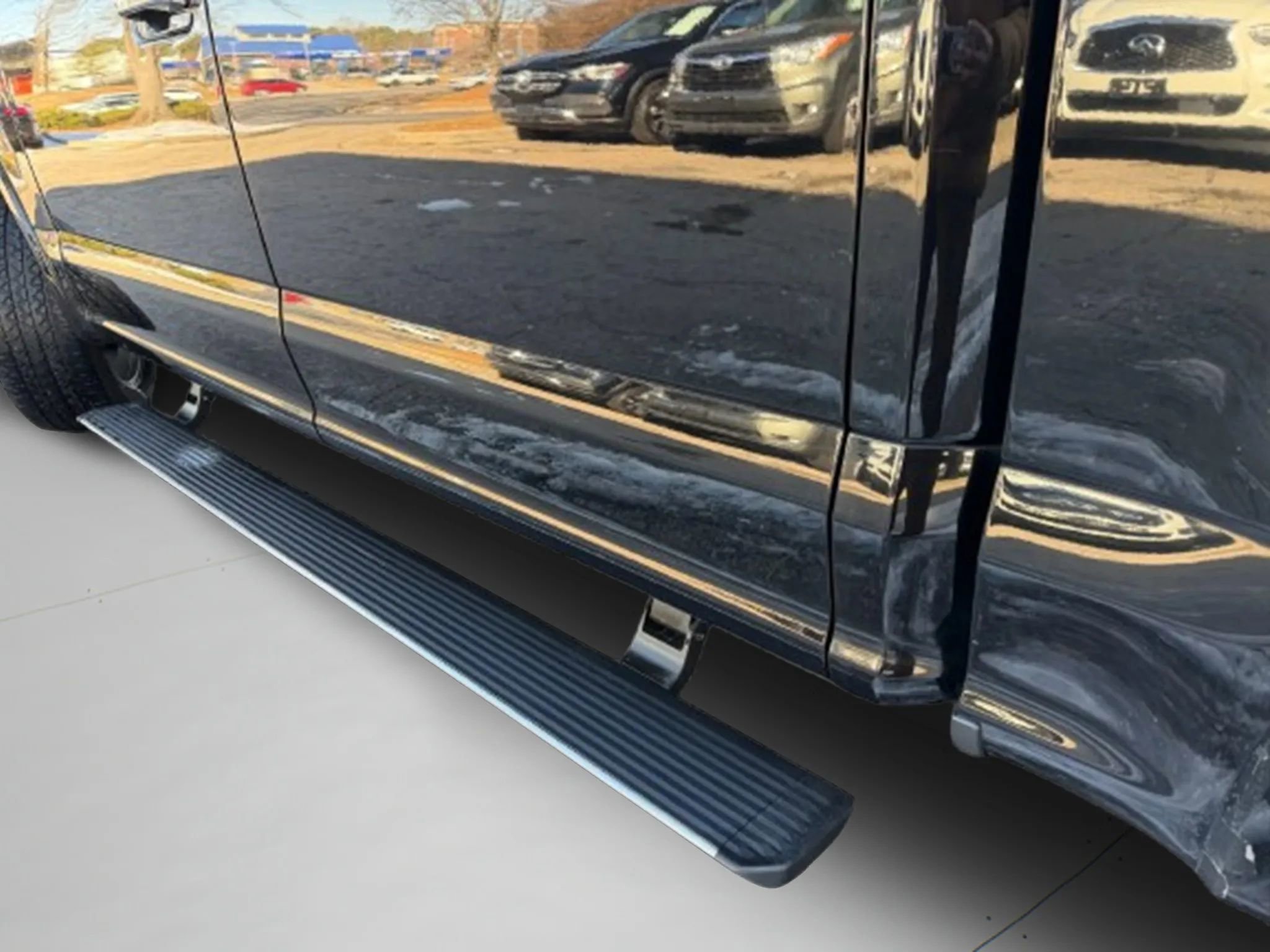 Used 2018 Ford F150 Platinum w/ Trailer Tow Package AWD/4WD image 19