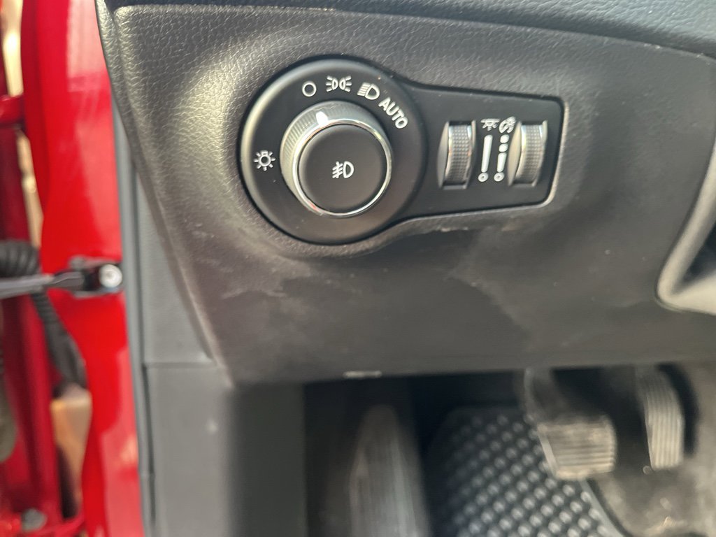 Used 2020 Jeep Compass Latitude image 10