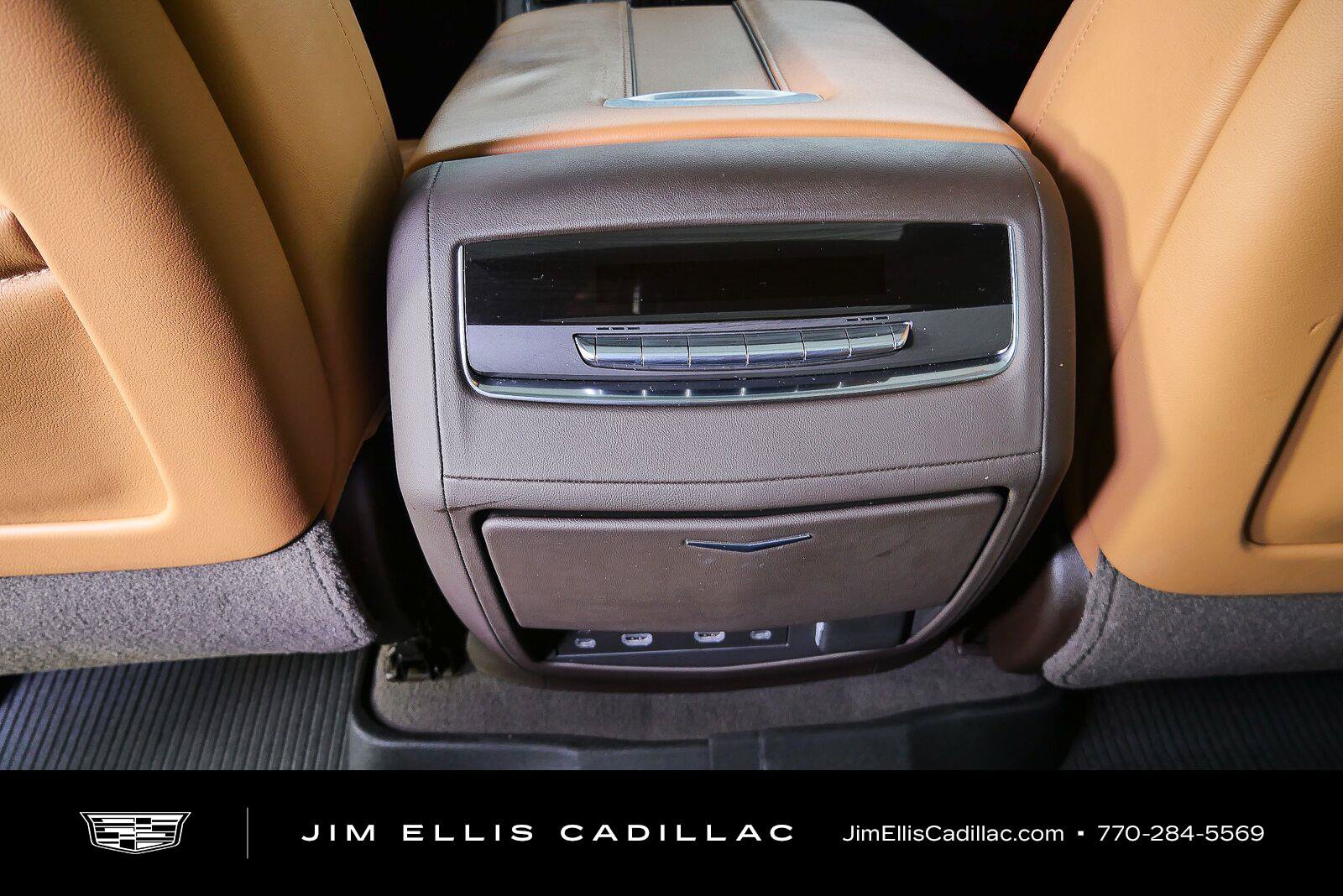 Used 2021 Cadillac Escalade Sport w/ Driver Assist Tech Package AWD/4WD image 18