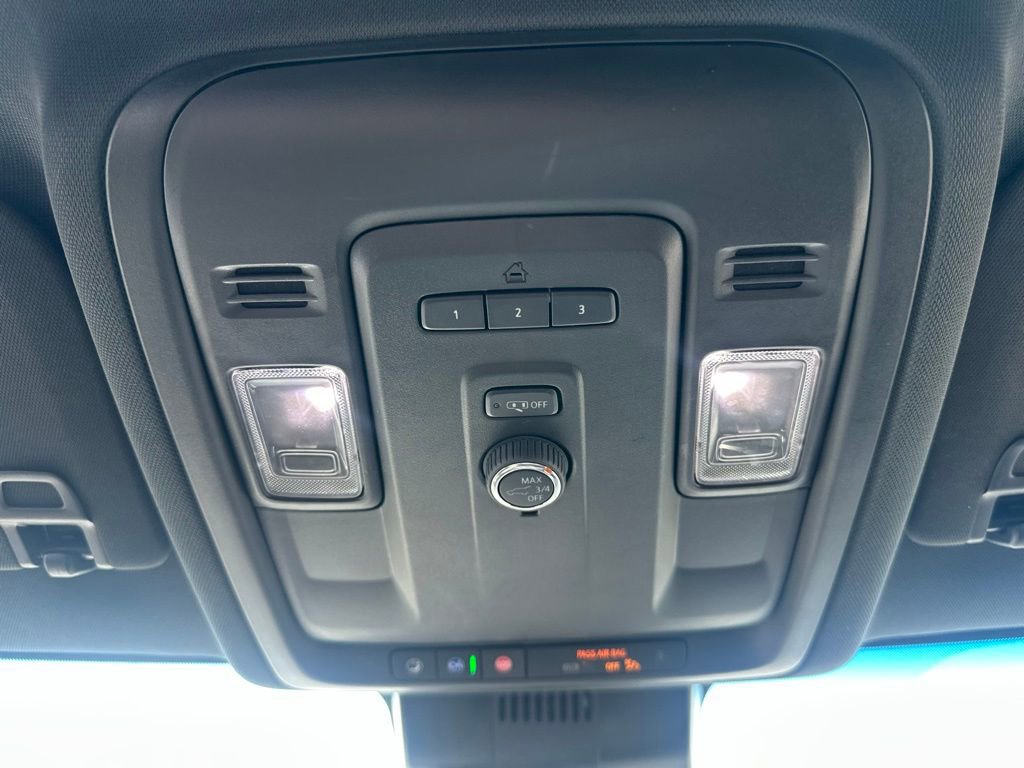 Used 2024 Chevrolet Tahoe LT RWD image 19