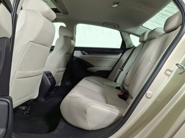 Used 2018 Honda Accord Touring image 13