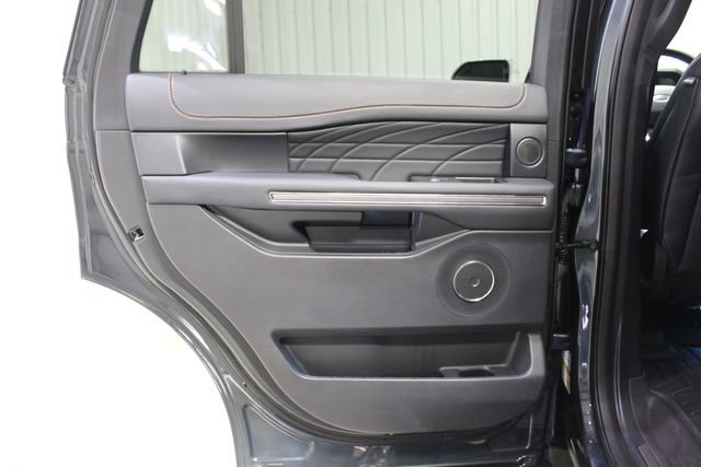Used 2023 Ford Expedition Platinum RWD image 20