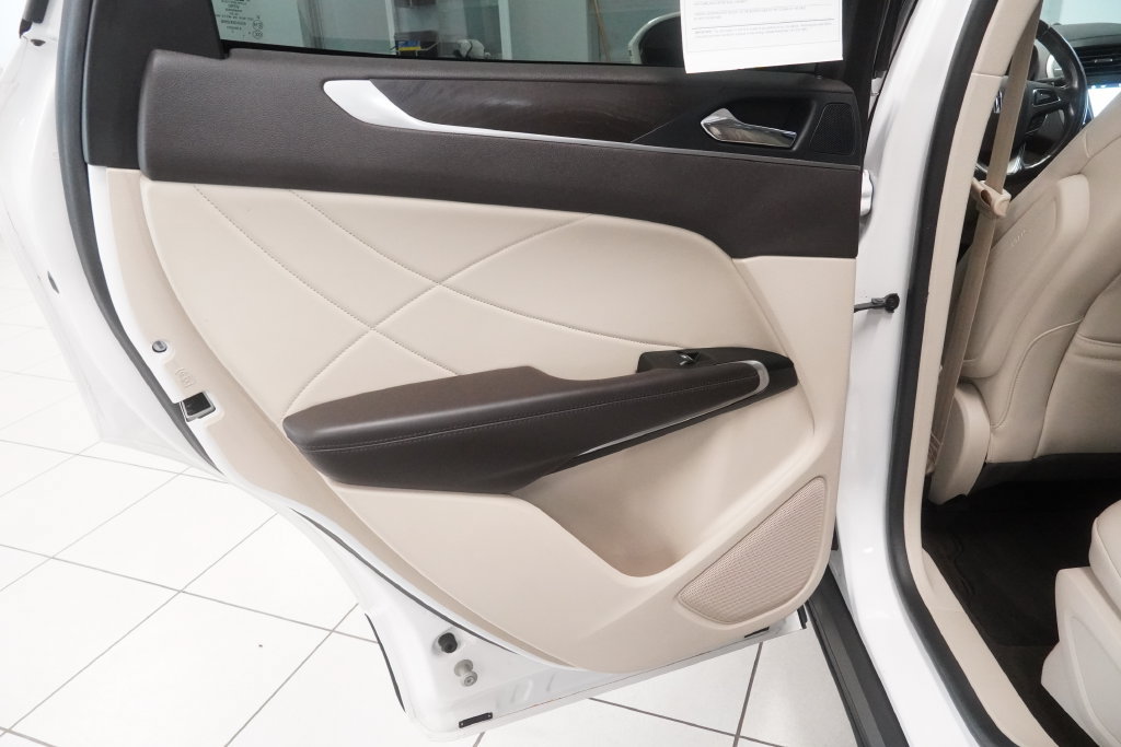 Used 2019 Lincoln MKC Reserve w/ MKC Climate Package AWD/4WD image 26