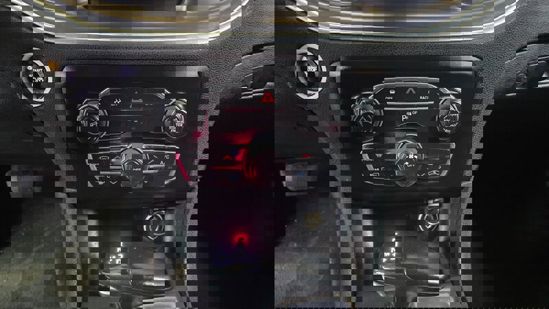 Used 2016 Dodge Charger SE w/ Sport Appearance Group image 16