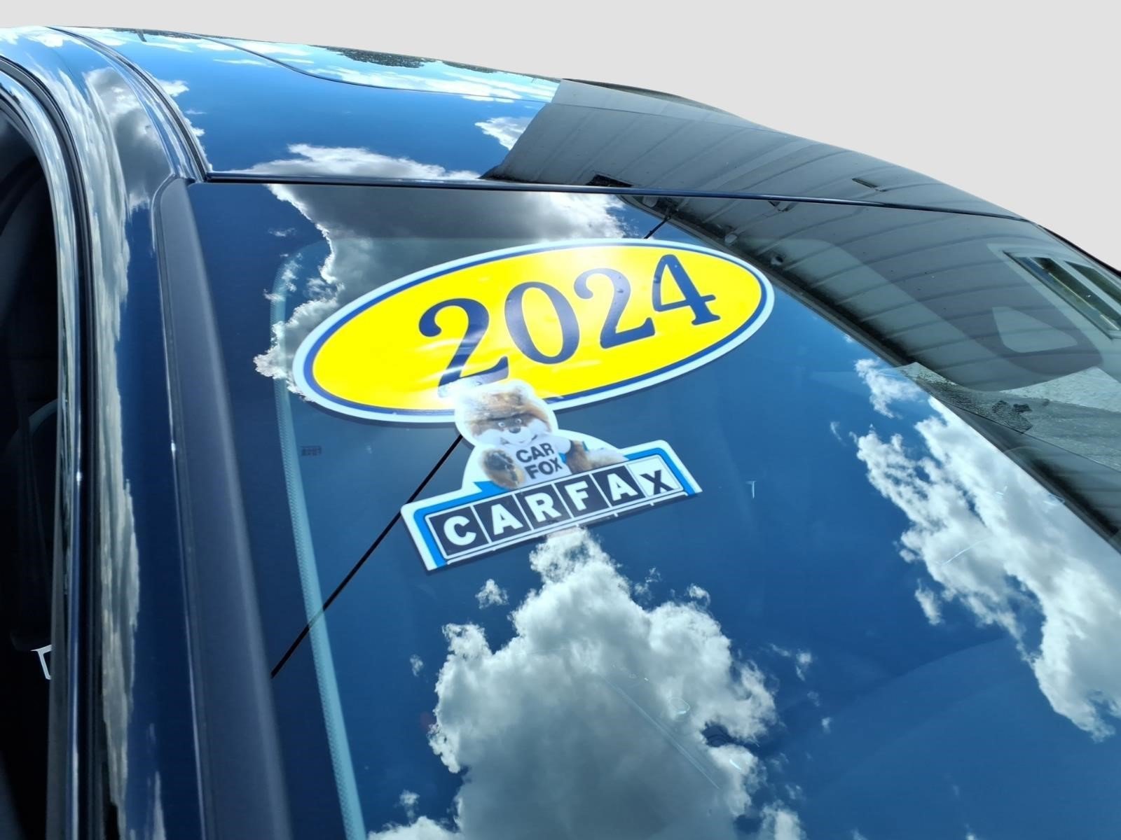 Used 2024 Volvo S60 B5 Plus w/ Climate Package AWD/4WD image 9