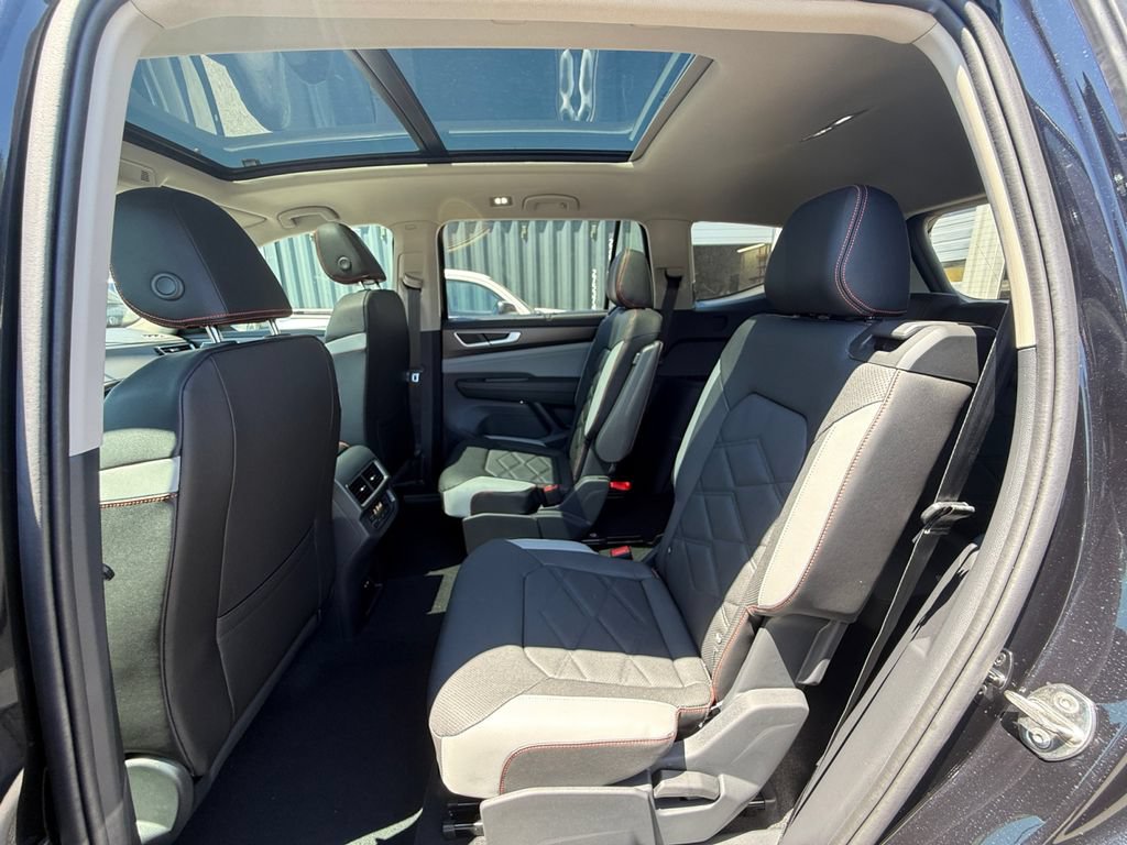 New 2026 Volkswagen Atlas Peak Edition AWD/4WD image 24