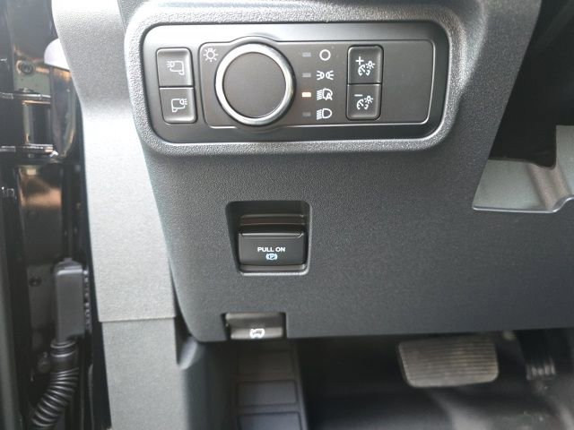 Used 2024 Ford Bronco Badlands image 11