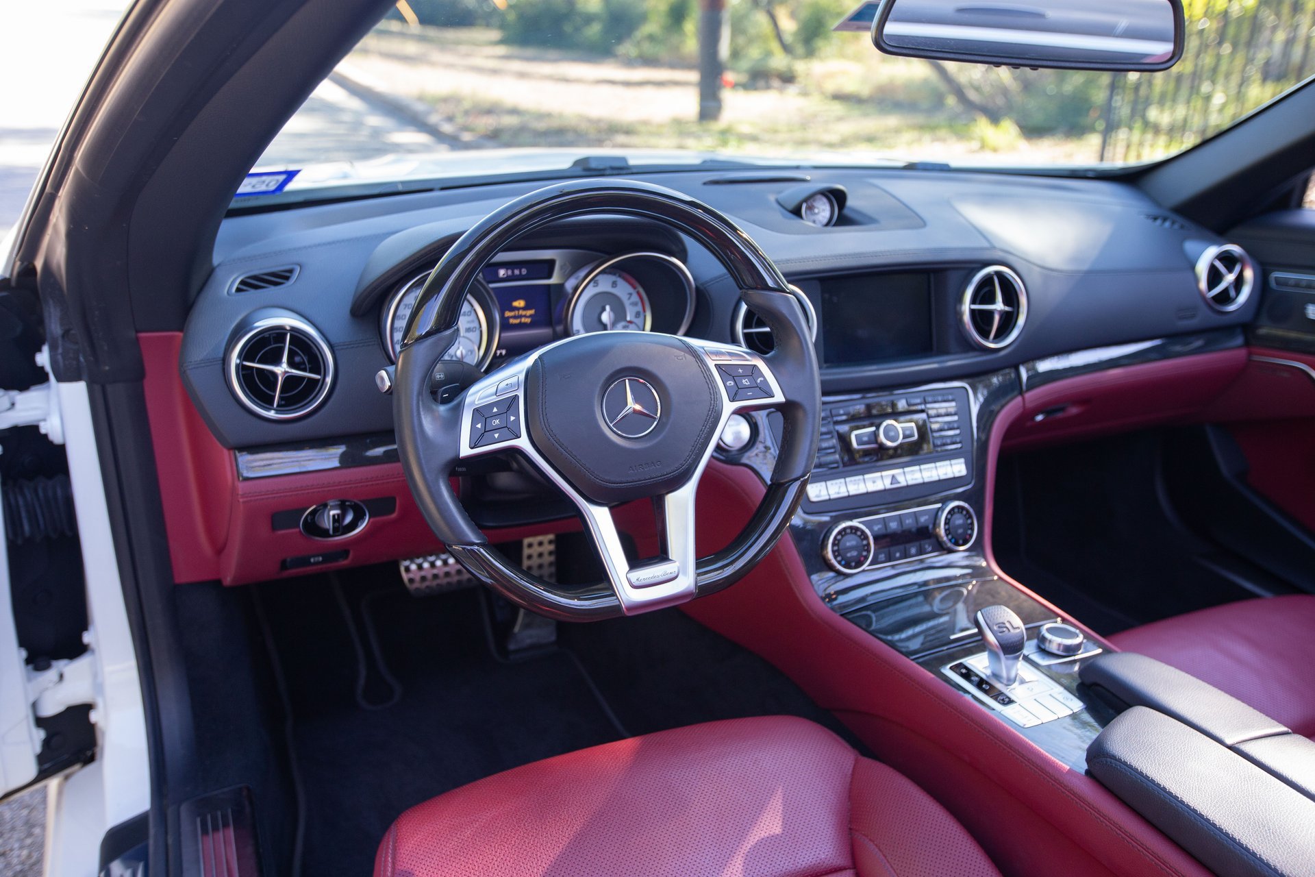 Used 2015 Mercedes-Benz SL 400 image 22