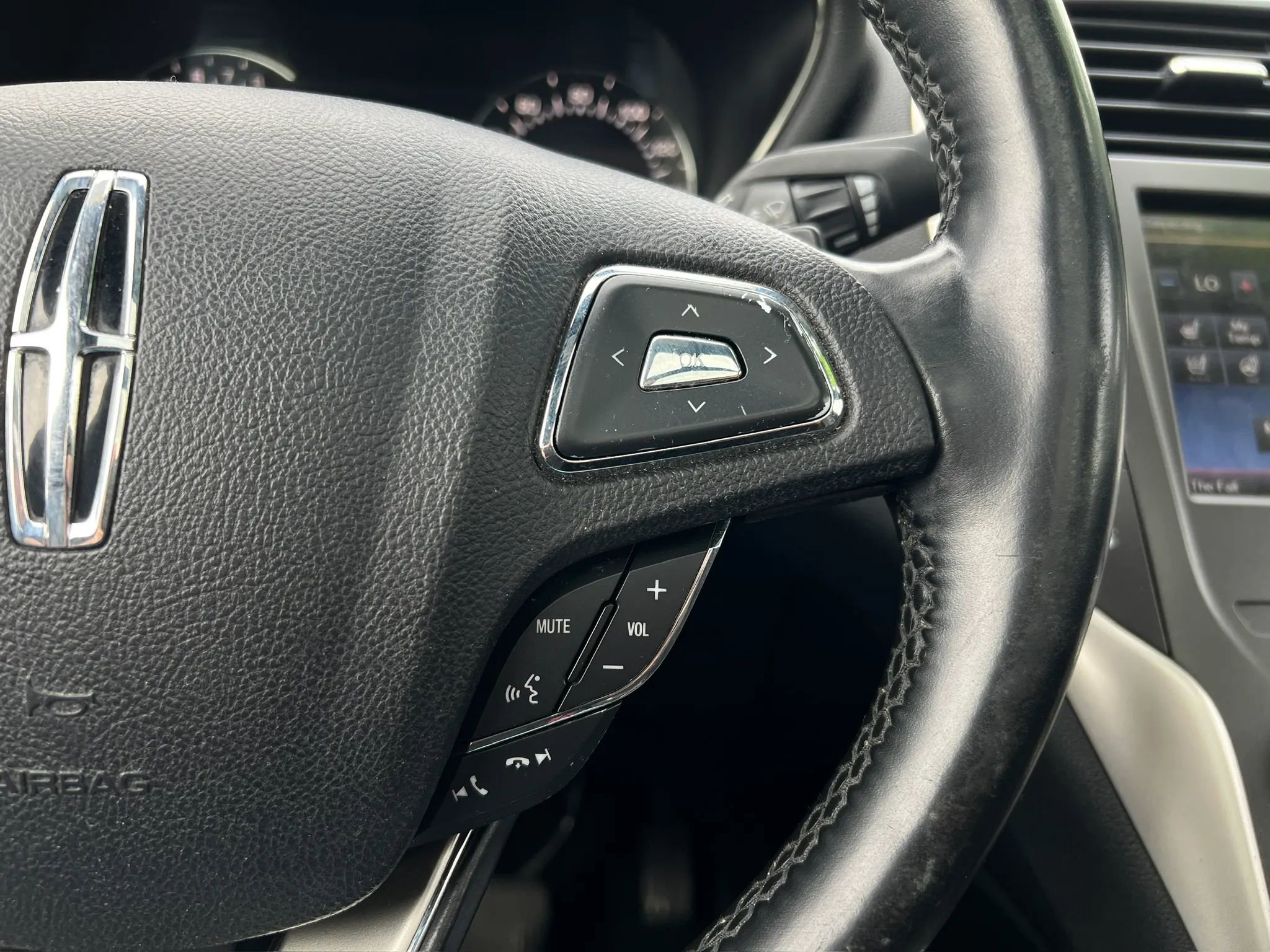 Used 2015 Lincoln MKC AWD w/ Equipment Group 102A Reserve image 21